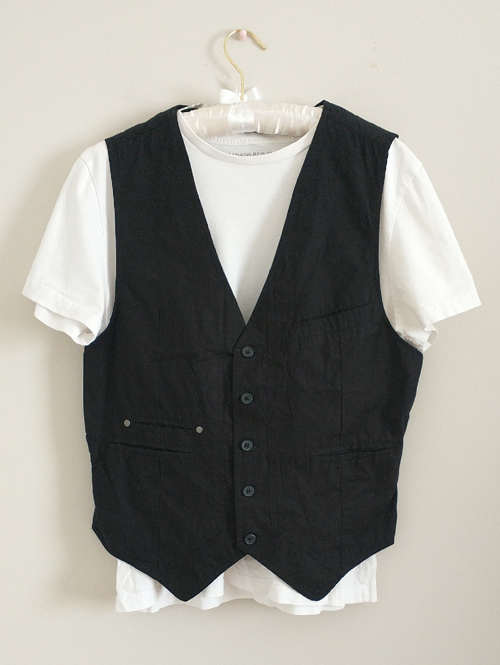 Marc Ecko Men's Black Button-Up Vest Size M – Classic V-Neck Urban Streetwear